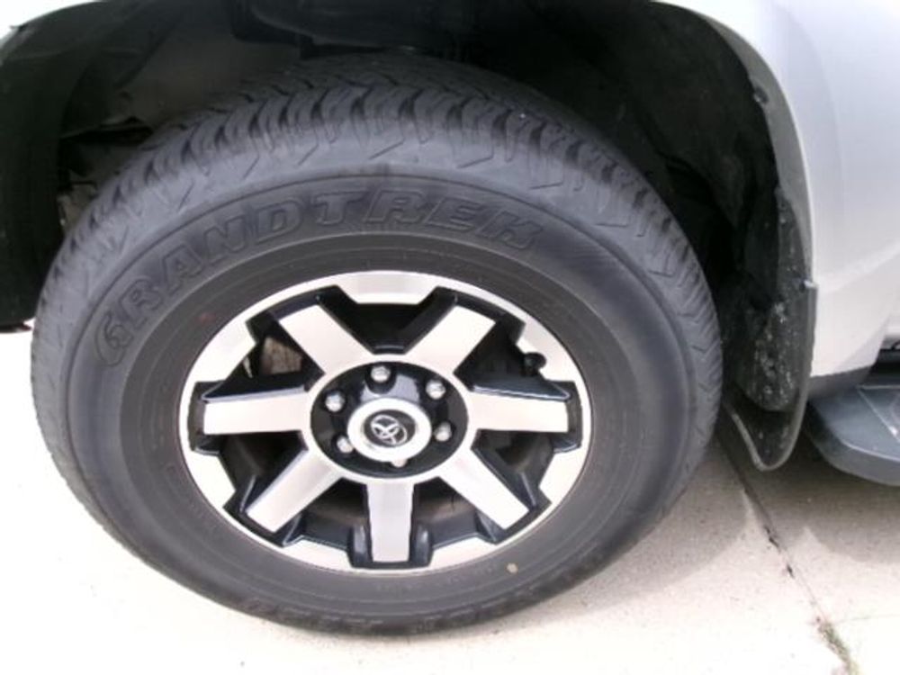 2024 Toyota 4Runner TRD Off Road