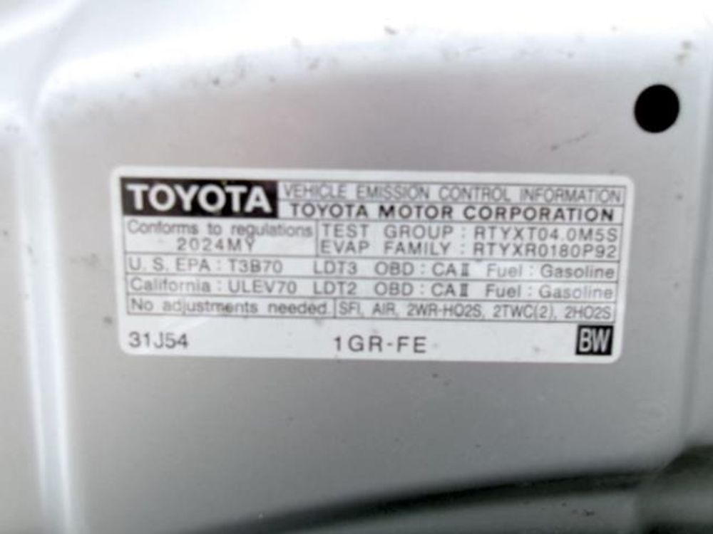 2024 Toyota 4Runner TRD Off Road