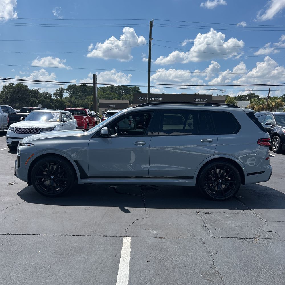 2025 BMW X7 XDrive40i