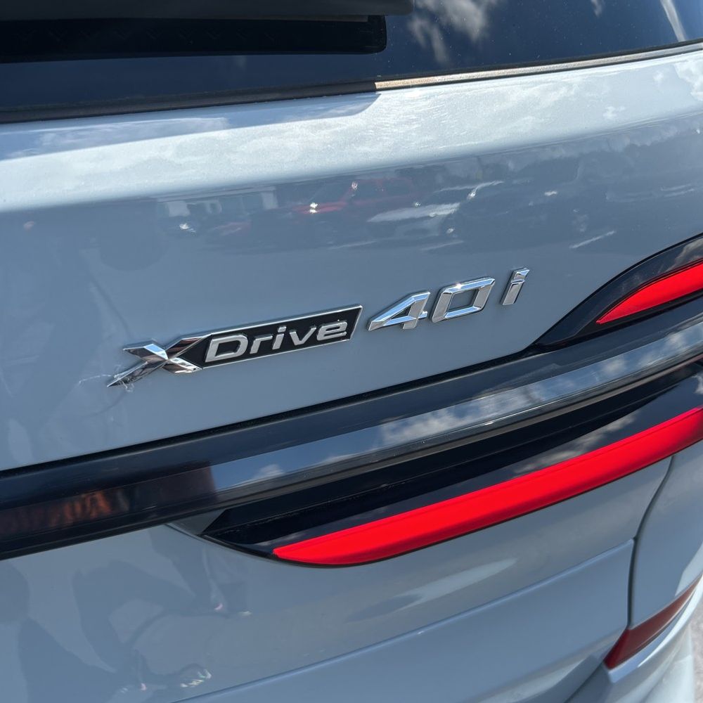 2025 BMW X7 XDrive40i