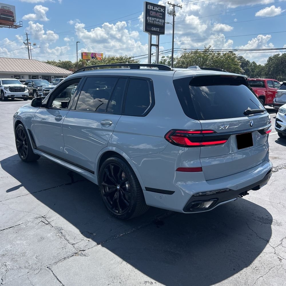 2025 BMW X7 XDrive40i