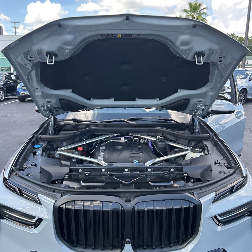 2025 BMW X7 XDrive40i