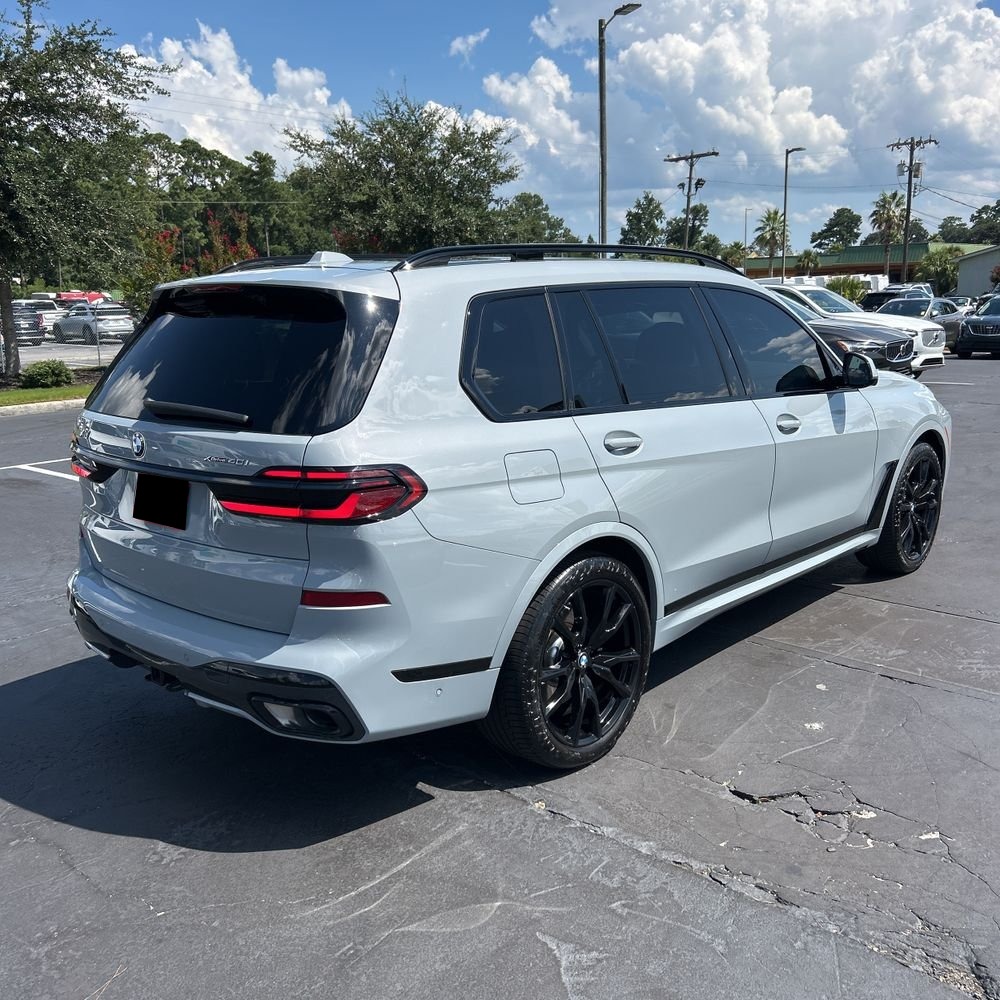 2025 BMW X7 XDrive40i