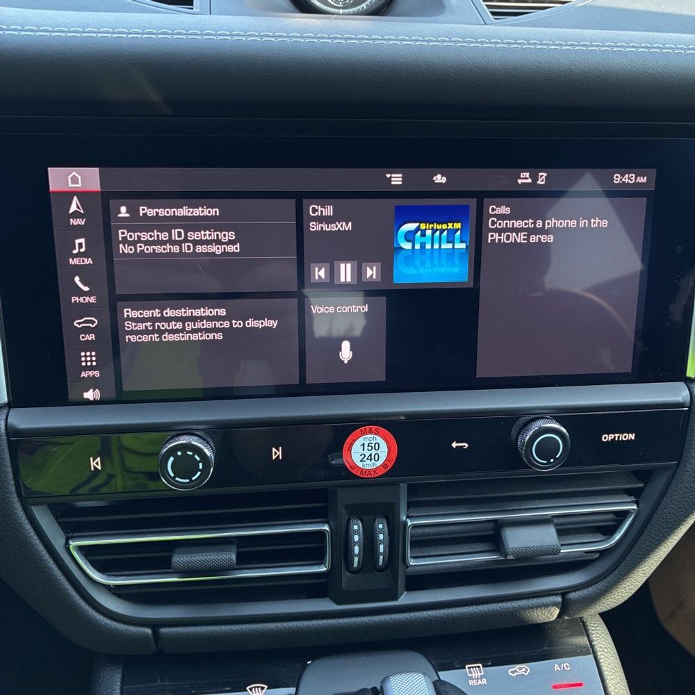 2024 Porsche Macan Base