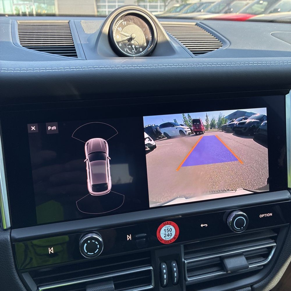 2024 Porsche Macan Base