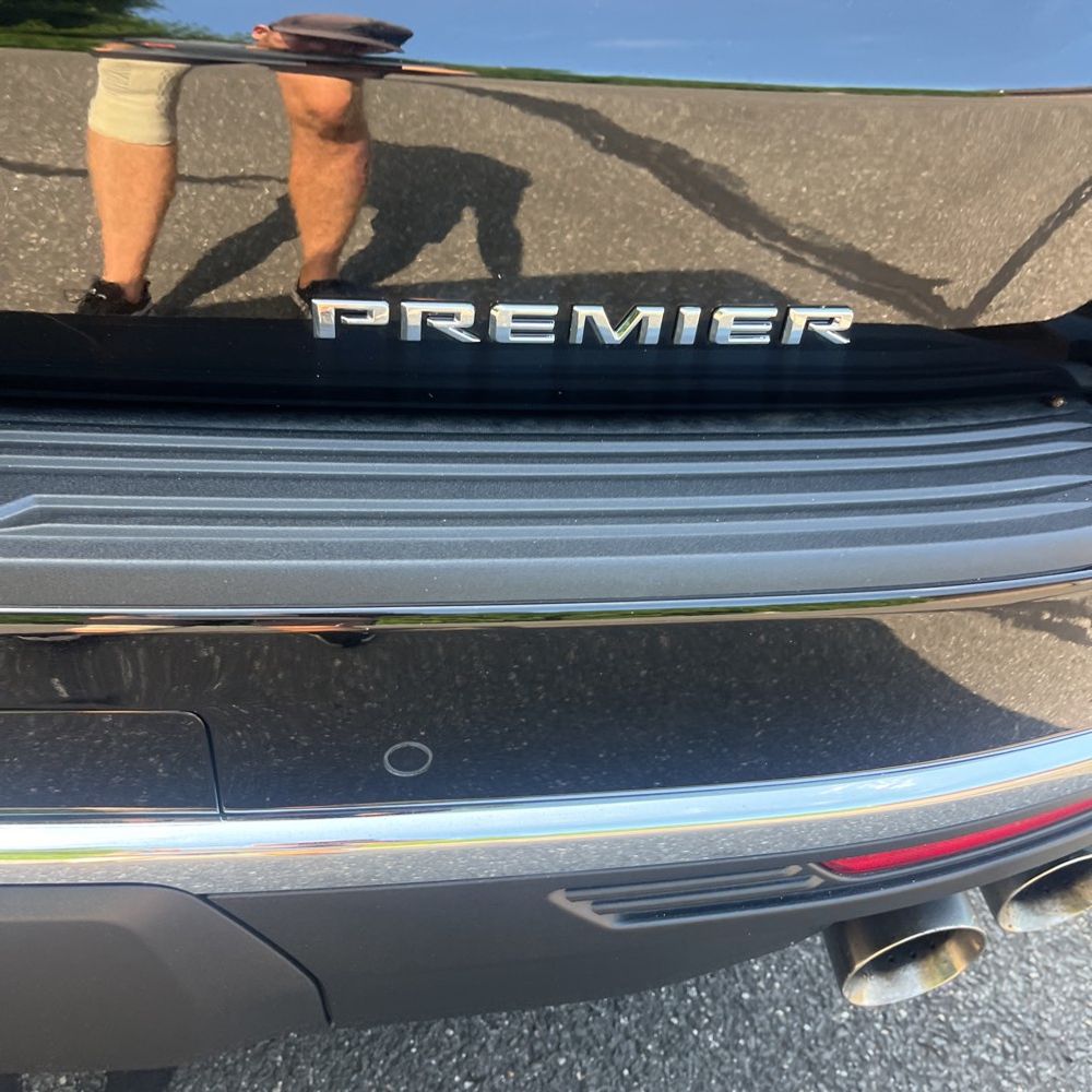 2024 Chevrolet Suburban Premier