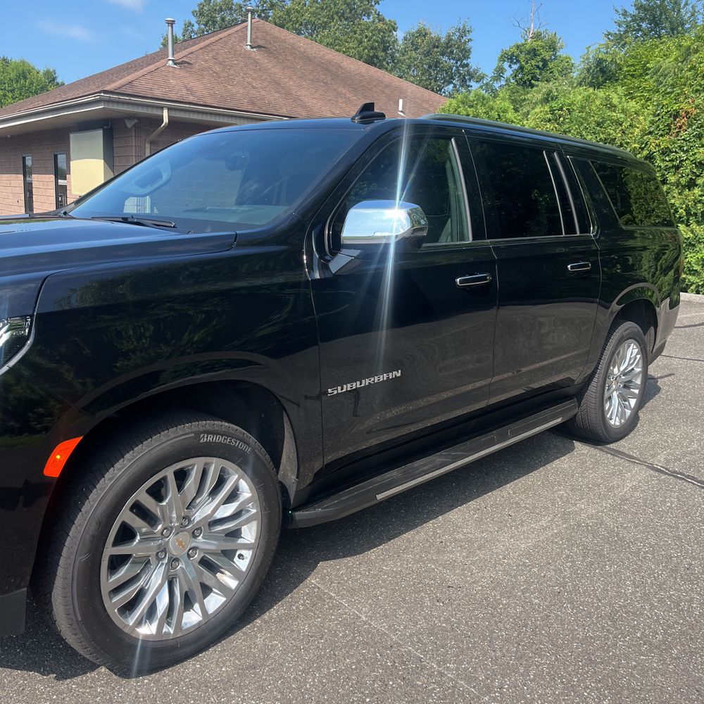 2024 Chevrolet Suburban Premier