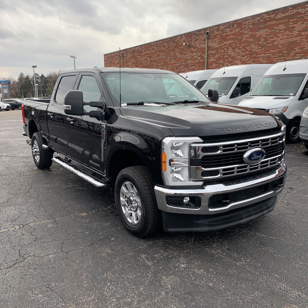 2023 Ford F-350 Super Duty XLT