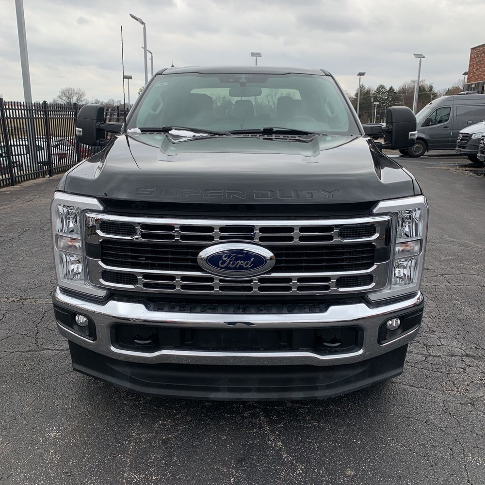 2023 Ford F-350 Super Duty XLT