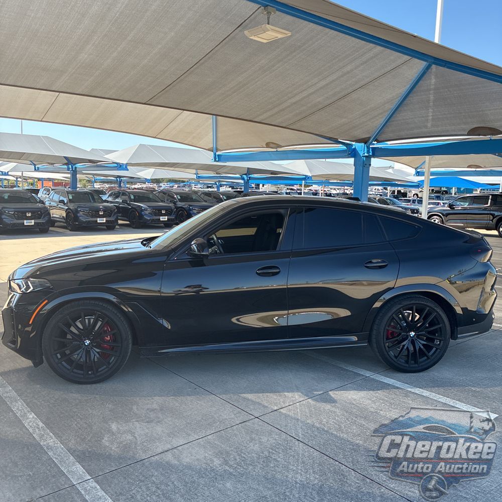 2025 BMW X6 M60i xDrive