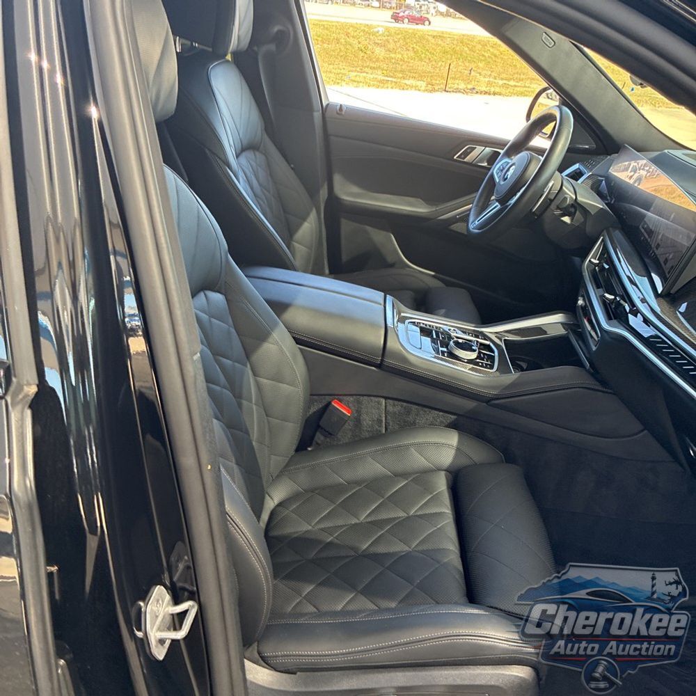 2025 BMW X6 M60i xDrive