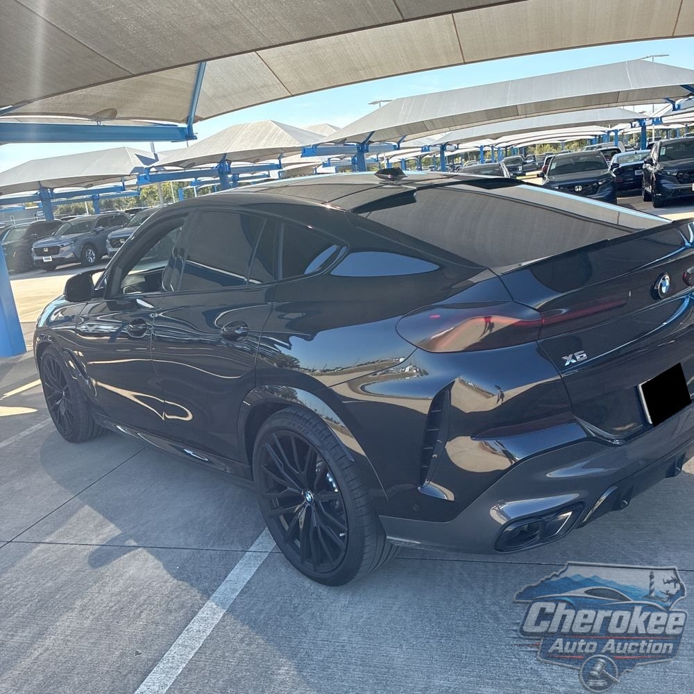 2025 BMW X6 M60i xDrive