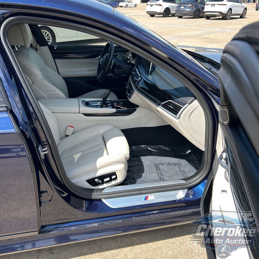 2022 BMW 7-Series 750xi