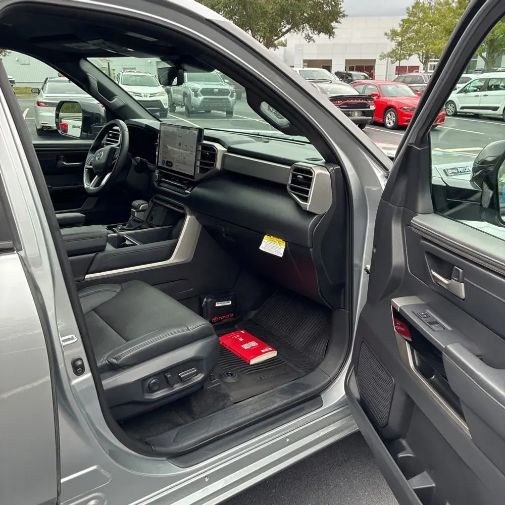 2025 Toyota Tundra Limited HV