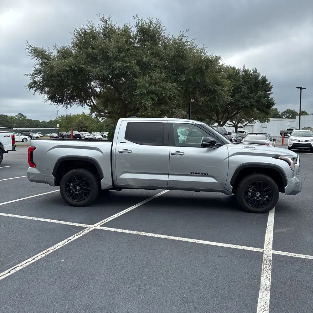 2025 Toyota Tundra Limited HV