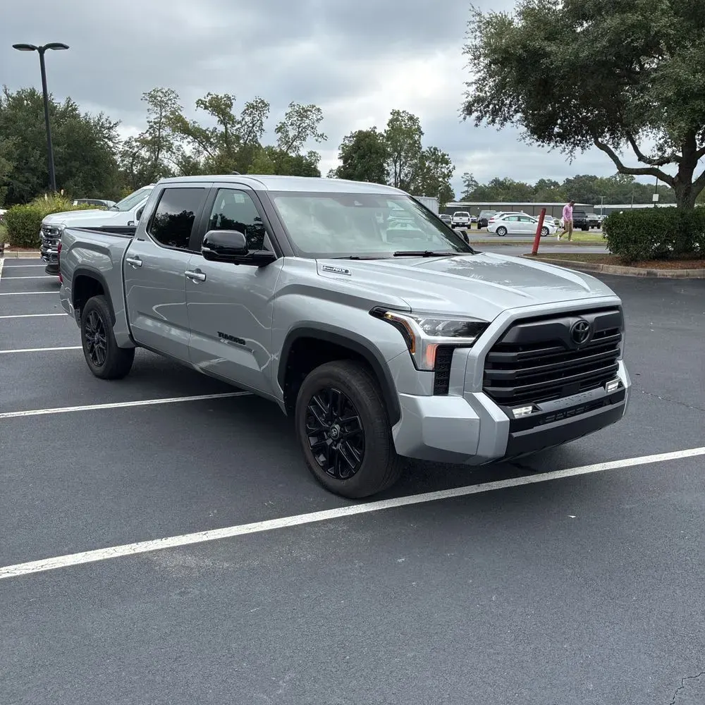 2025 Toyota Tundra Limited HV