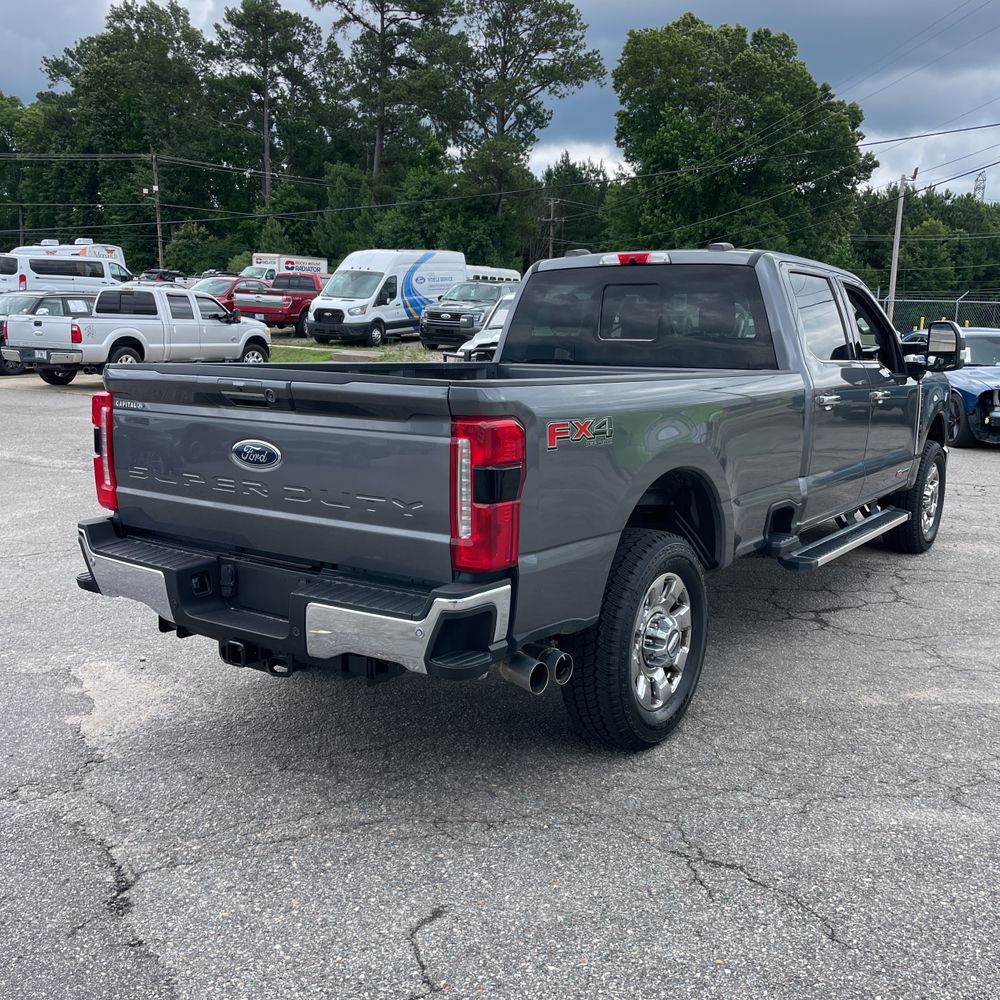 2024 Ford F-350 Super Duty Lariat