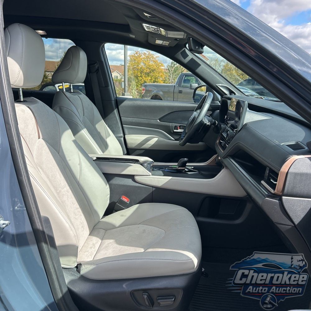 2024 Toyota Grand Highlander Hybrid MAX Limited