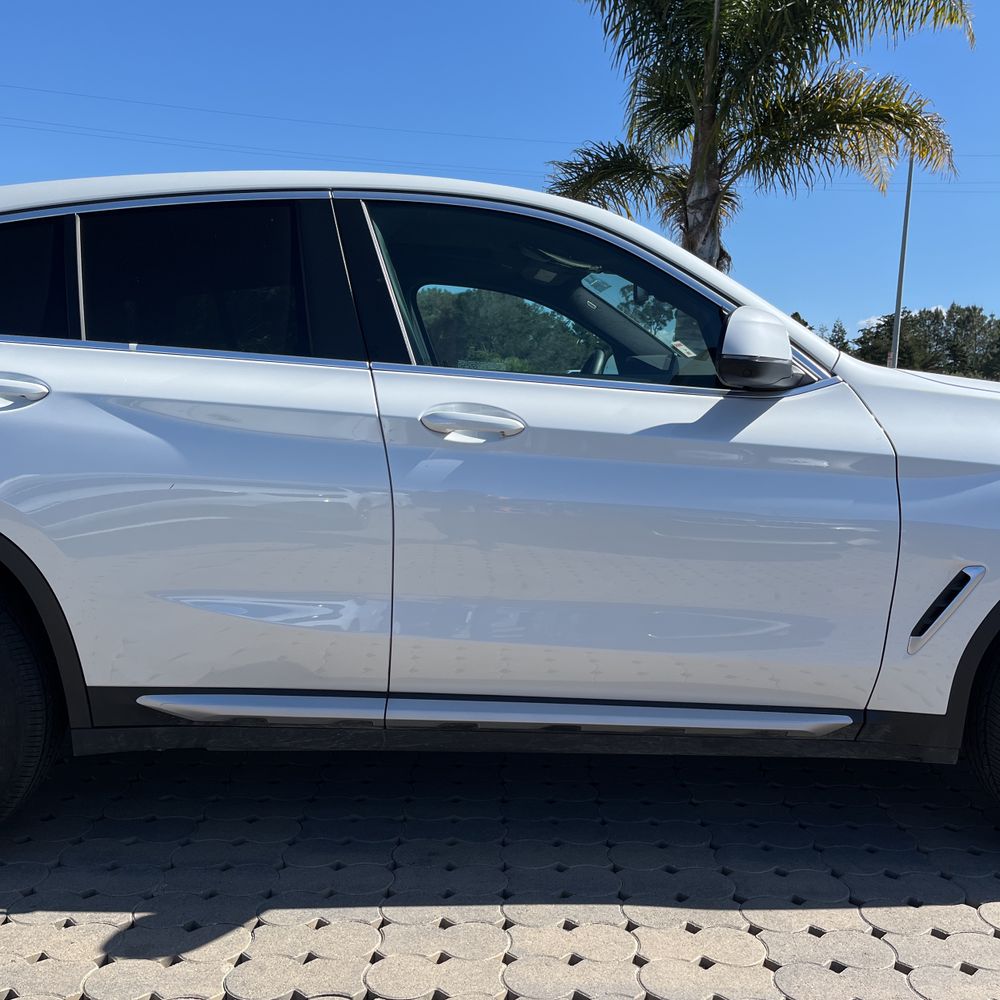 2025 BMW X4 XDrive30i