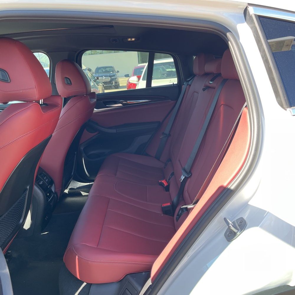 2025 BMW X4 XDrive30i