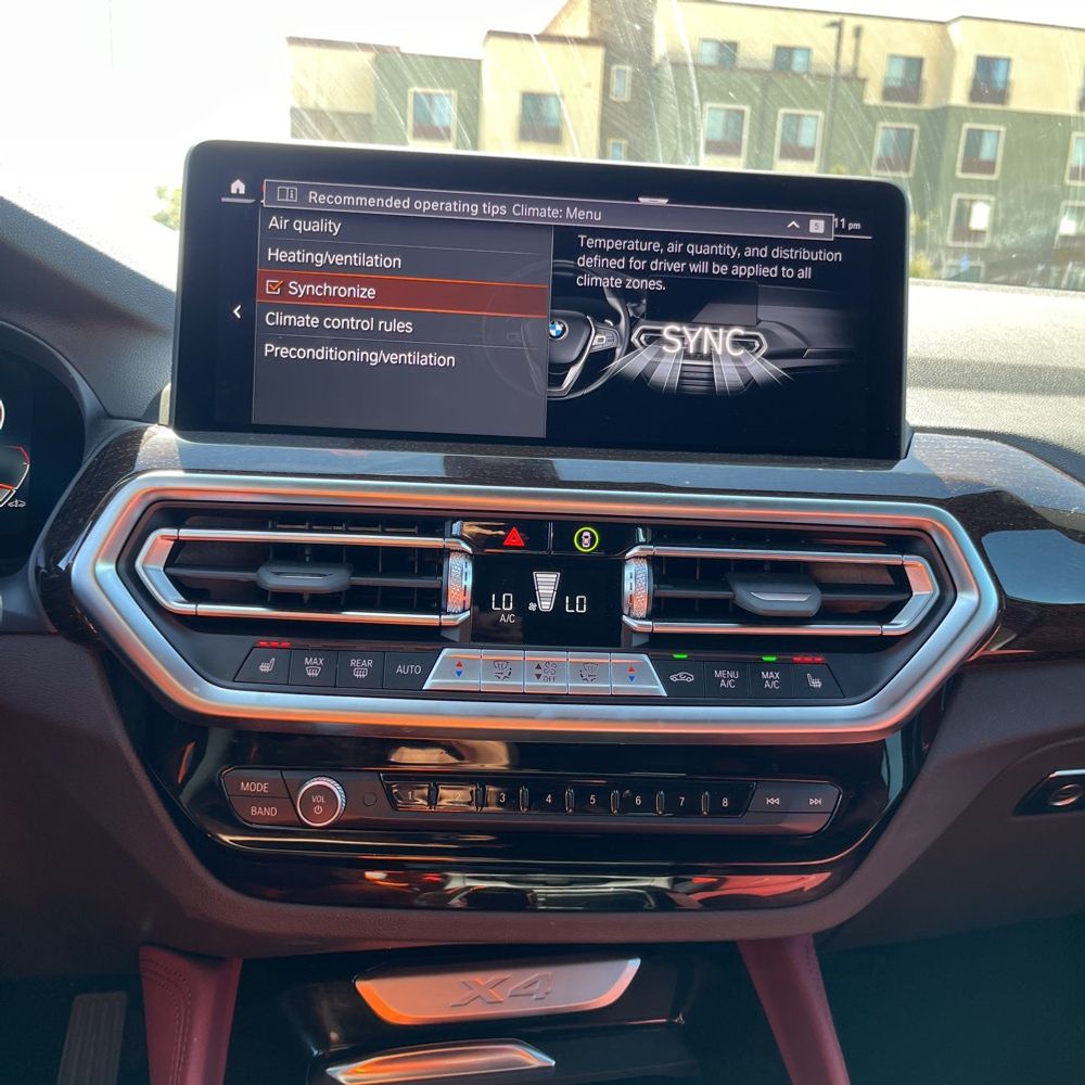 2025 BMW X4 XDrive30i