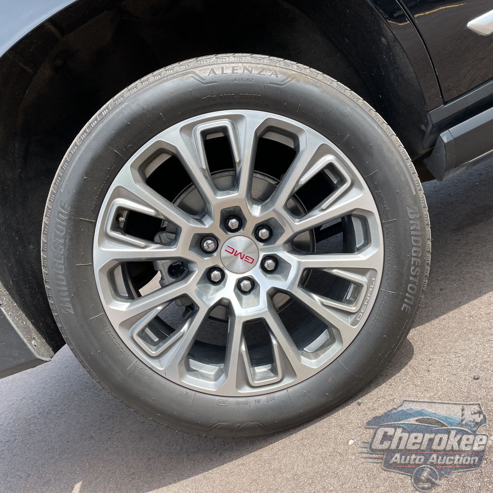 2025 GMC Yukon Denali