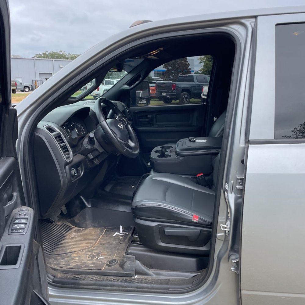 2024 Ram 3500 Cab/Chassis Laramie
