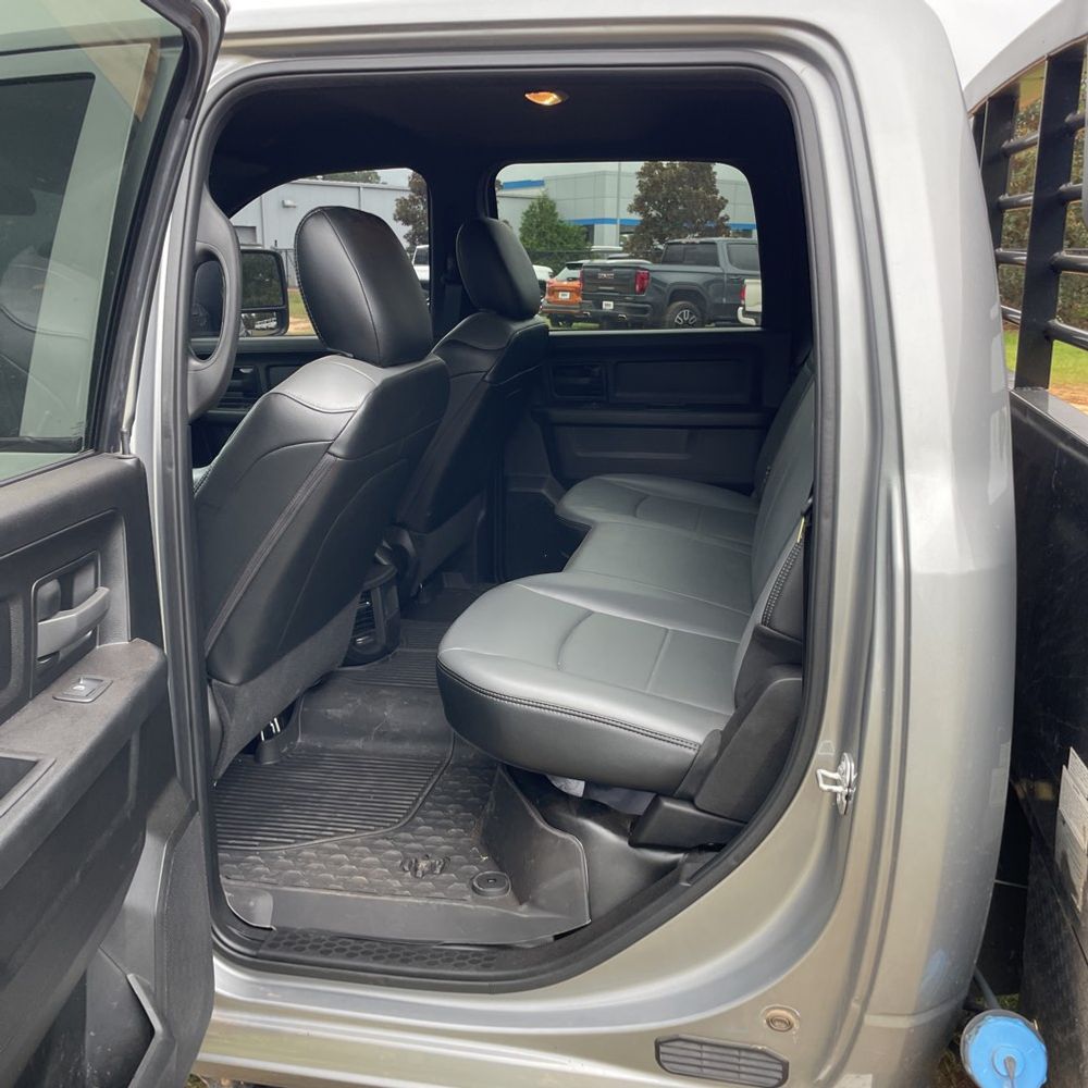 2024 Ram 3500 Cab/Chassis Laramie