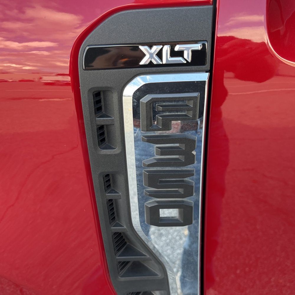 2023 Ford F-350 Super Duty XLT