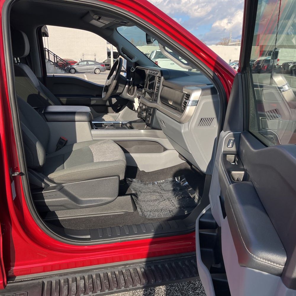2023 Ford F-350 Super Duty XLT