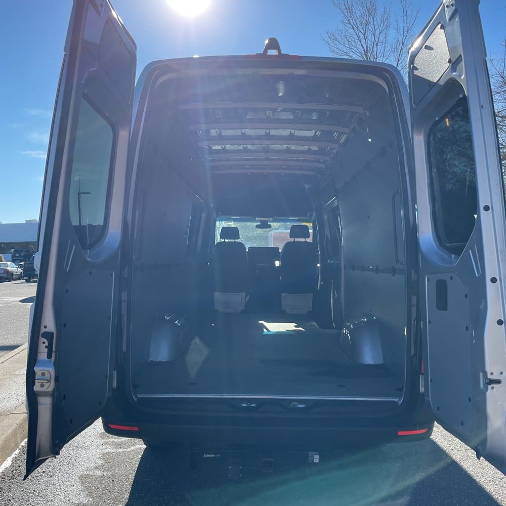 2022 Mercedes-Benz Sprinter 2500