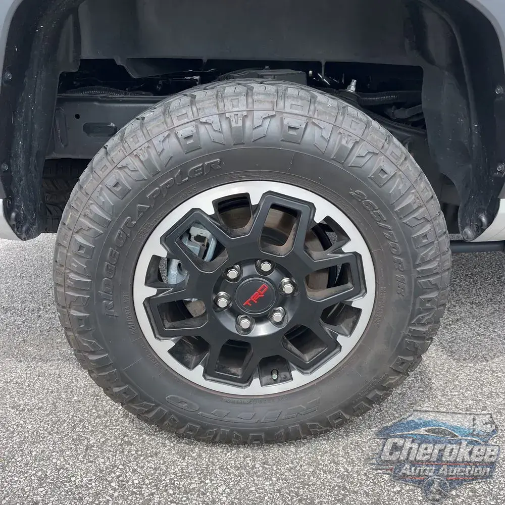 2025 Toyota Tacoma TRD Off-Road HV