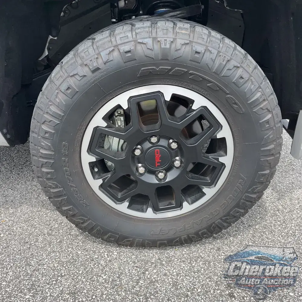 2025 Toyota Tacoma TRD Off-Road HV