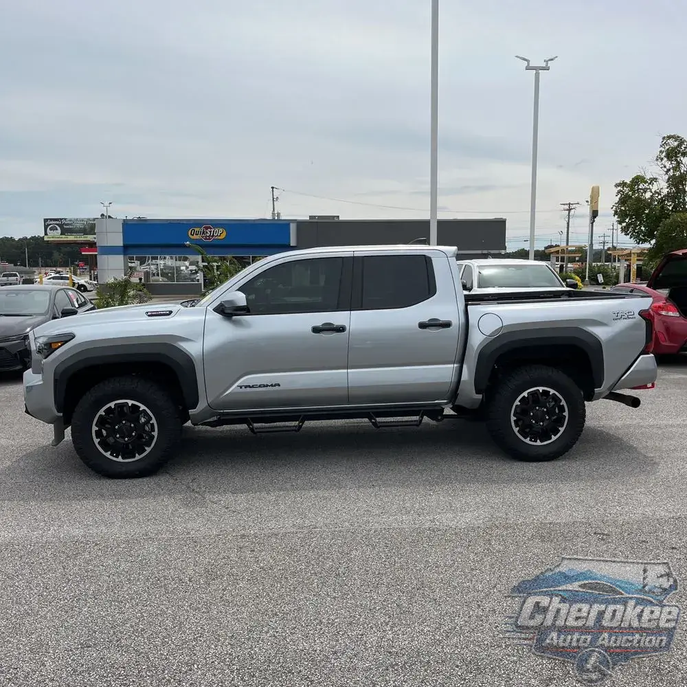 2025 Toyota Tacoma TRD Off-Road HV