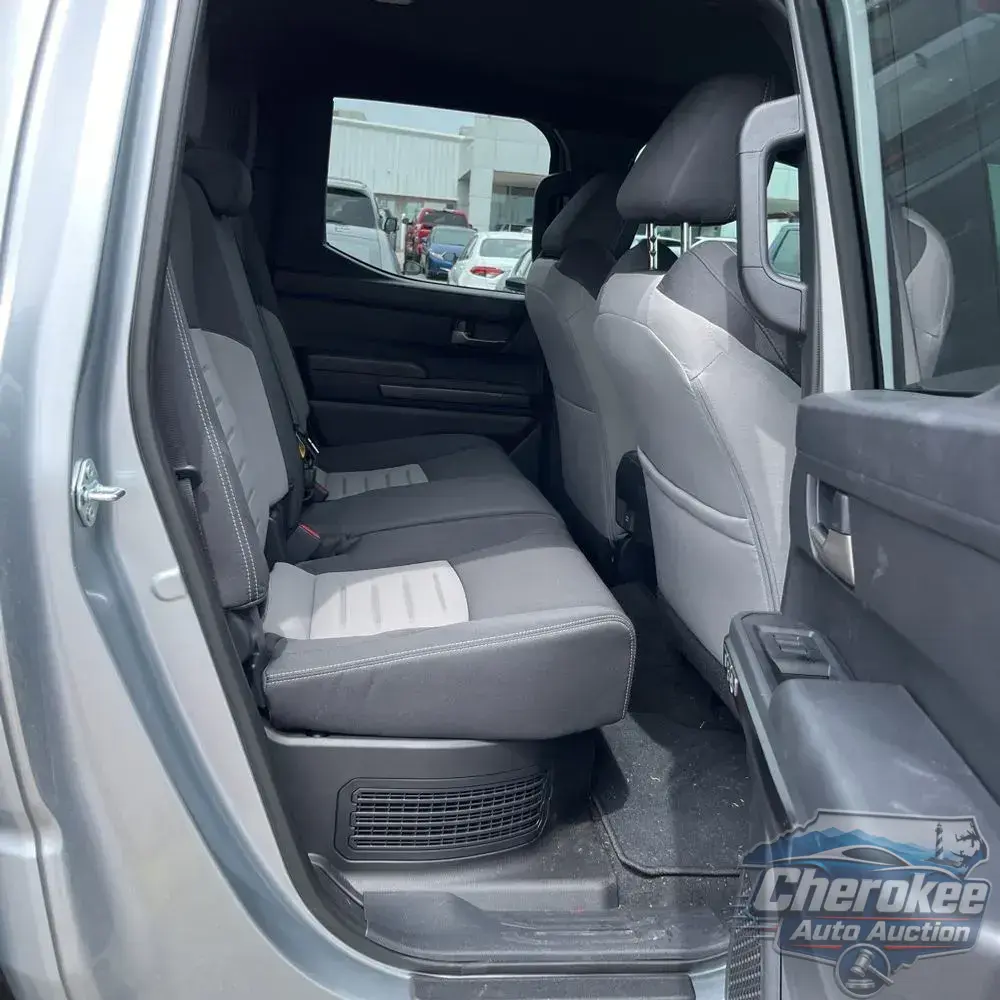 2025 Toyota Tacoma TRD Off-Road HV