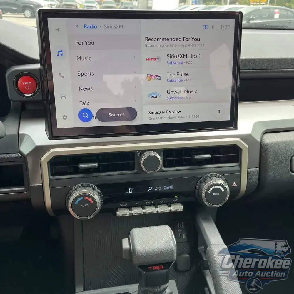 2025 Toyota Tacoma TRD Off-Road HV