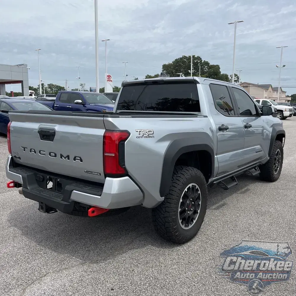 2025 Toyota Tacoma TRD Off-Road HV