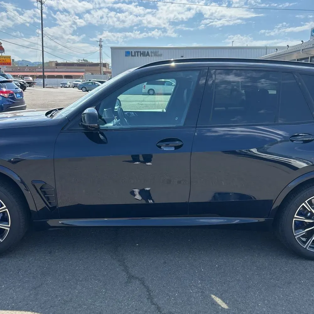 2024 BMW X5 M60i