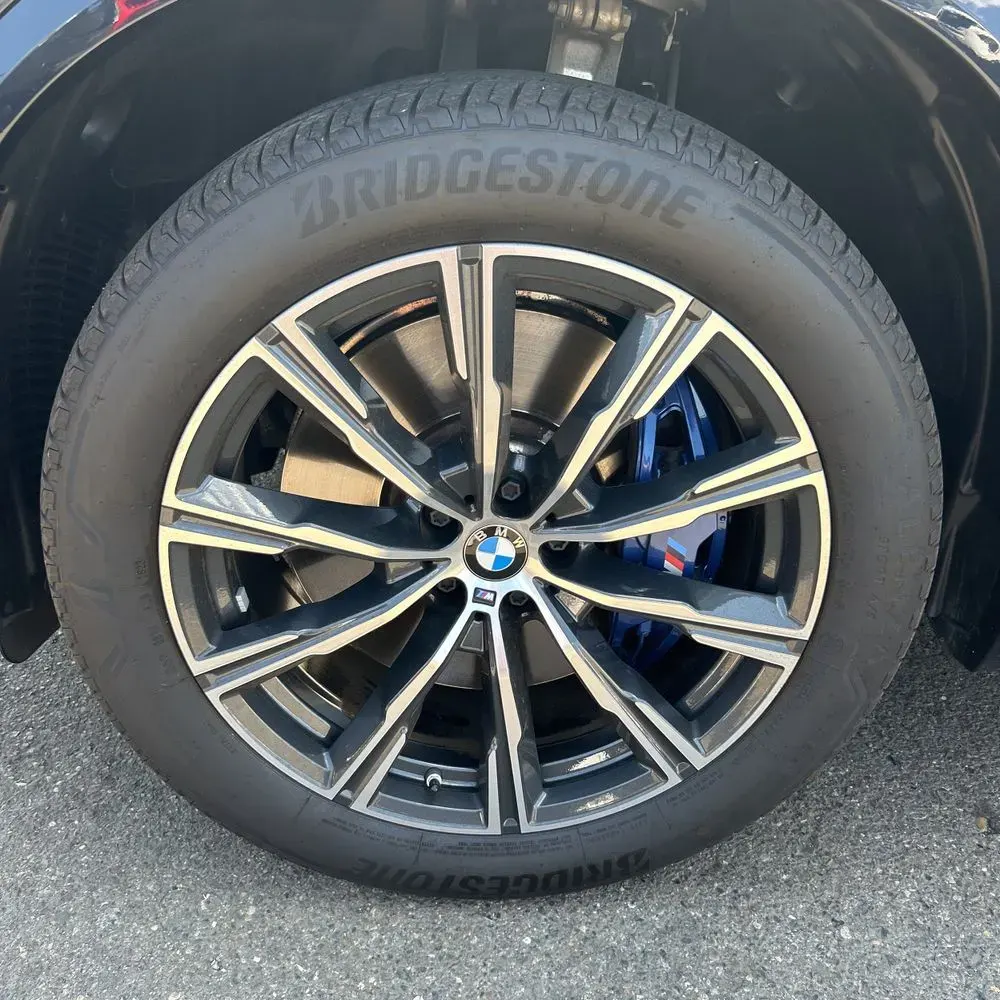 2024 BMW X5 M60i