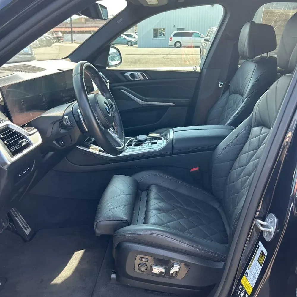2024 BMW X5 M60i