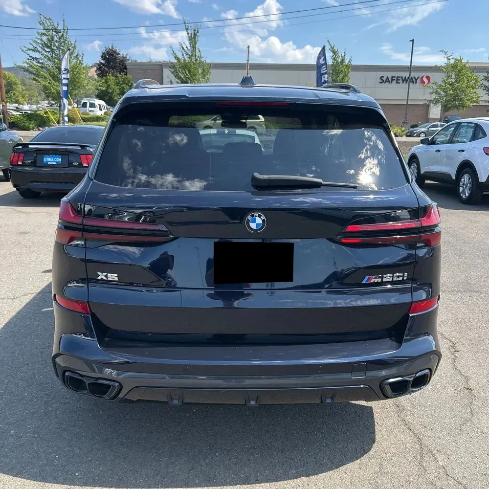 2024 BMW X5 M60i