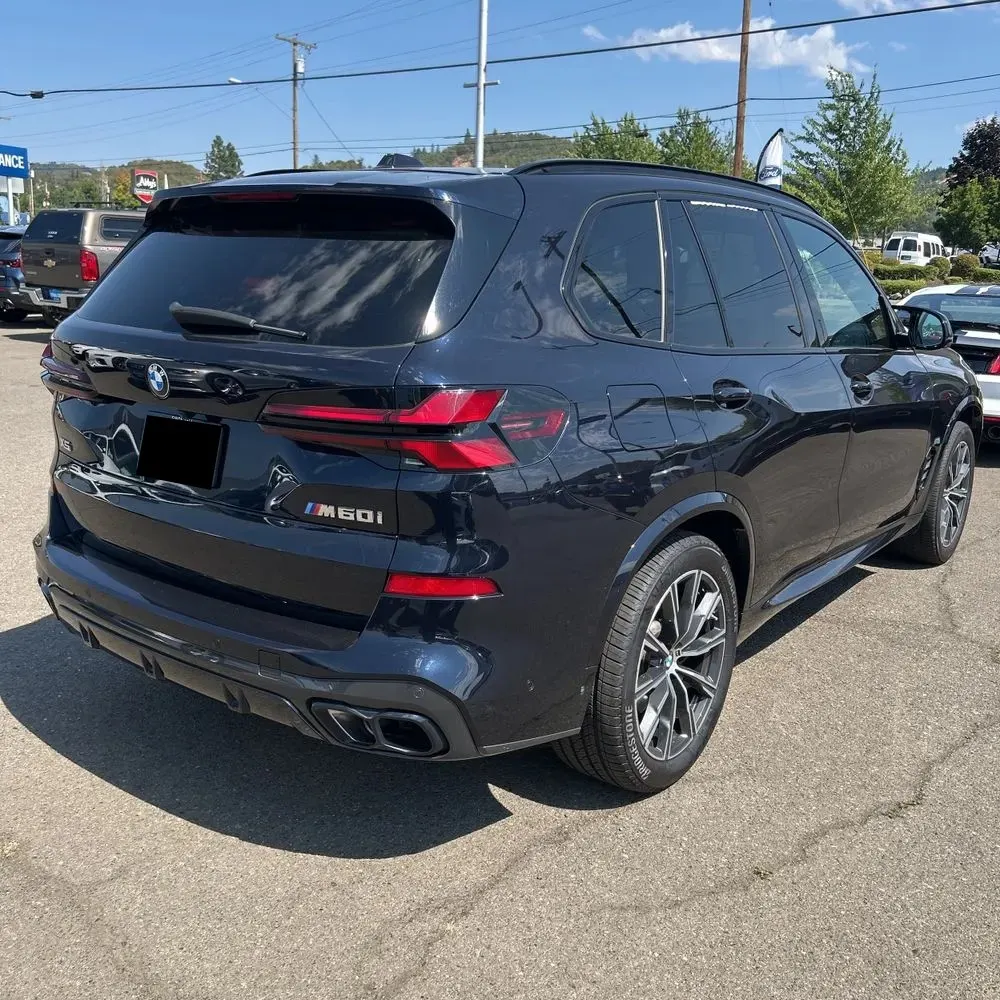 2024 BMW X5 M60i