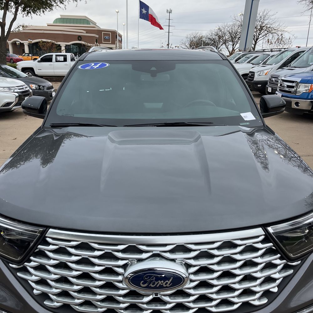 2024 Ford Explorer Platinum
