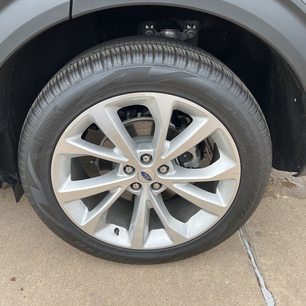 2024 Ford Explorer Platinum