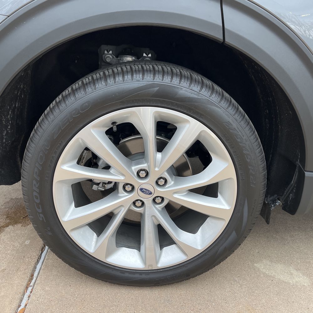 2024 Ford Explorer Platinum