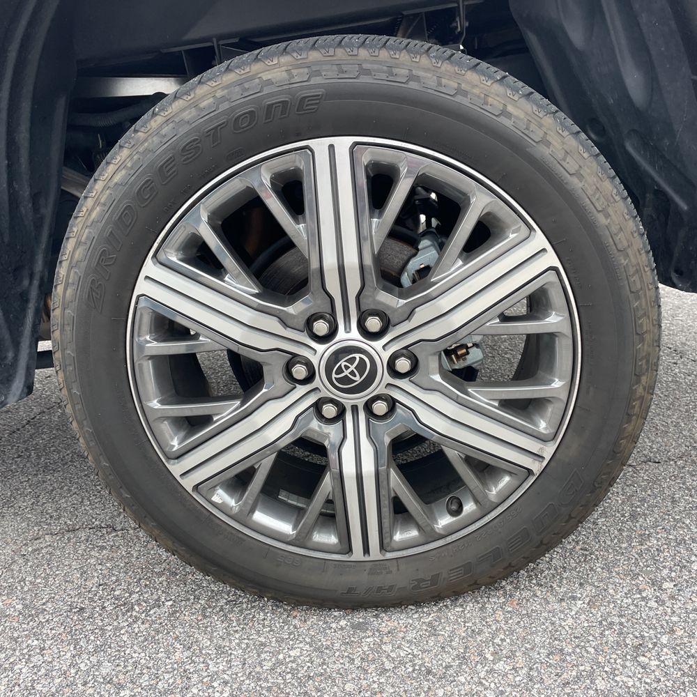 2023 Toyota Tundra Capstone HV