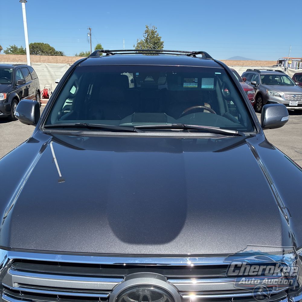 2018 Toyota Land Cruiser Base
