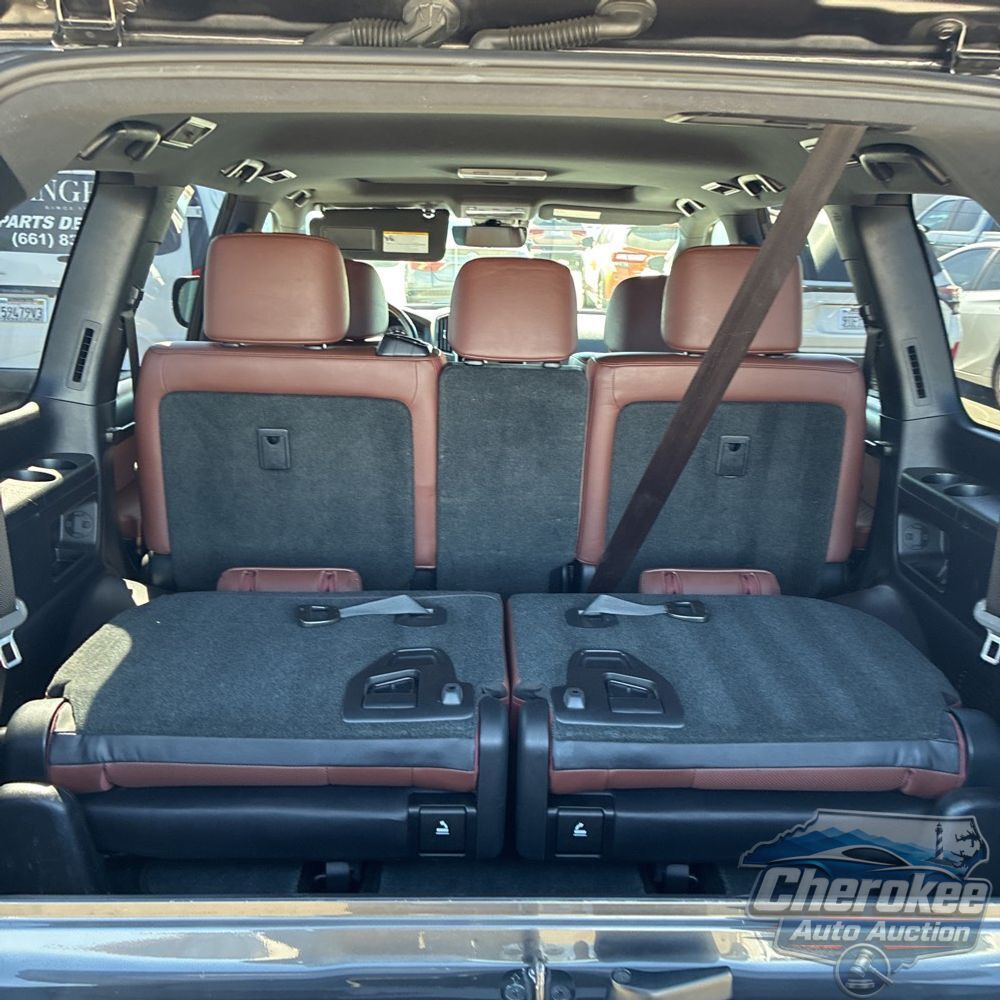 2018 Toyota Land Cruiser Base