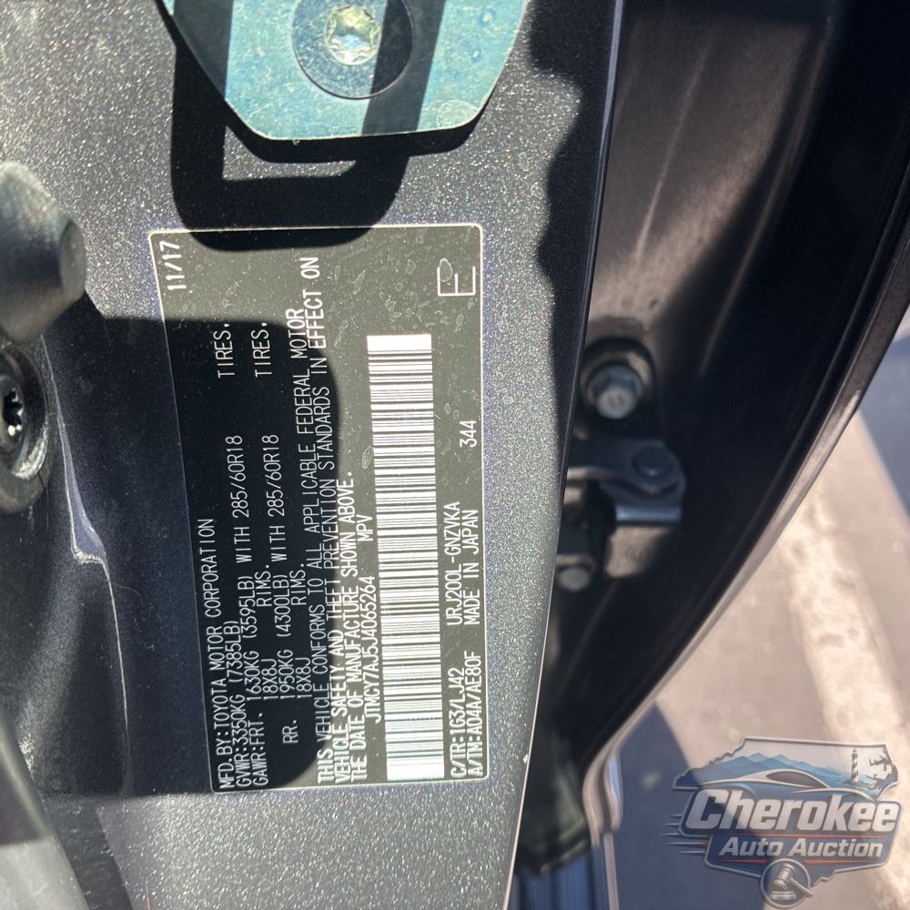 2018 Toyota Land Cruiser Base
