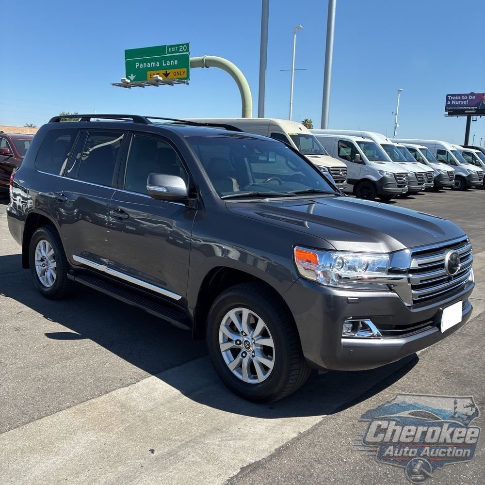 2018 Toyota Land Cruiser Base